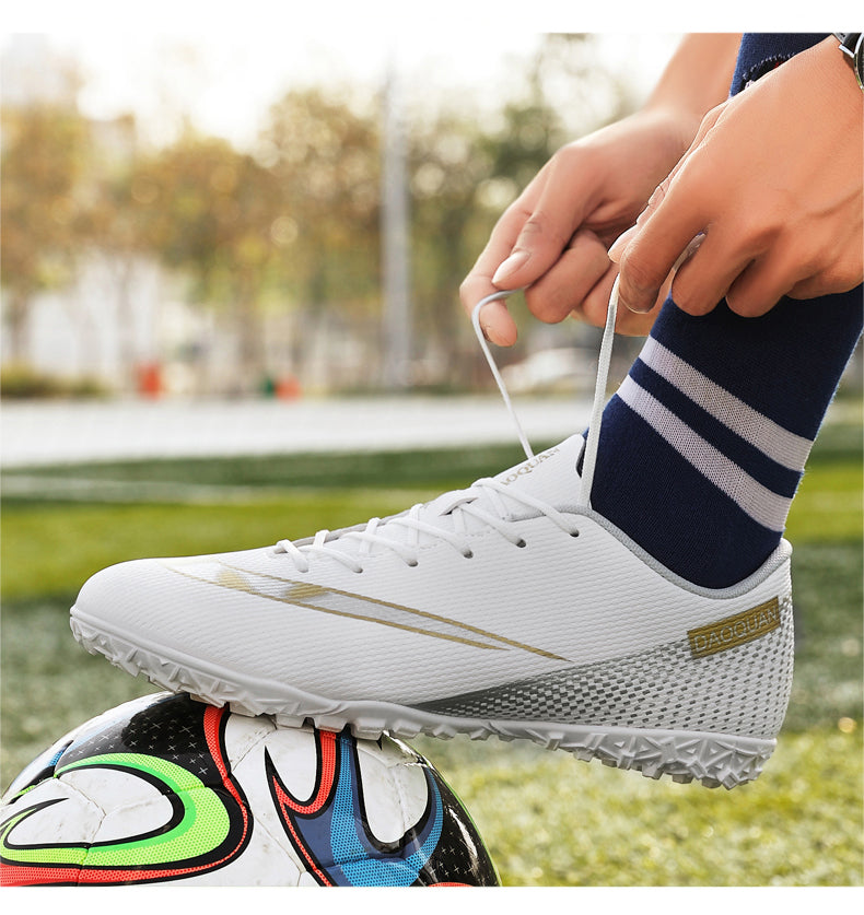 Chaussures de Football de qualité en gros C.Ronaldo chaussures de Football Assassin Chuteira Campo TF/AG chaussures de Football chaussures d'entraînement de Futsal