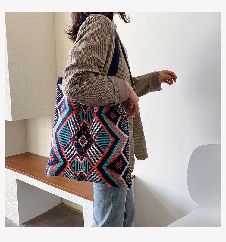 Strickende Zigeunertasche für Damen, böhmische Boho-Tasche, schicke Azteken-Einkaufstasche, offene Shopper-Tasche aus gehäkelter Wolle für Damen, tägliche Handtasche für Frauen