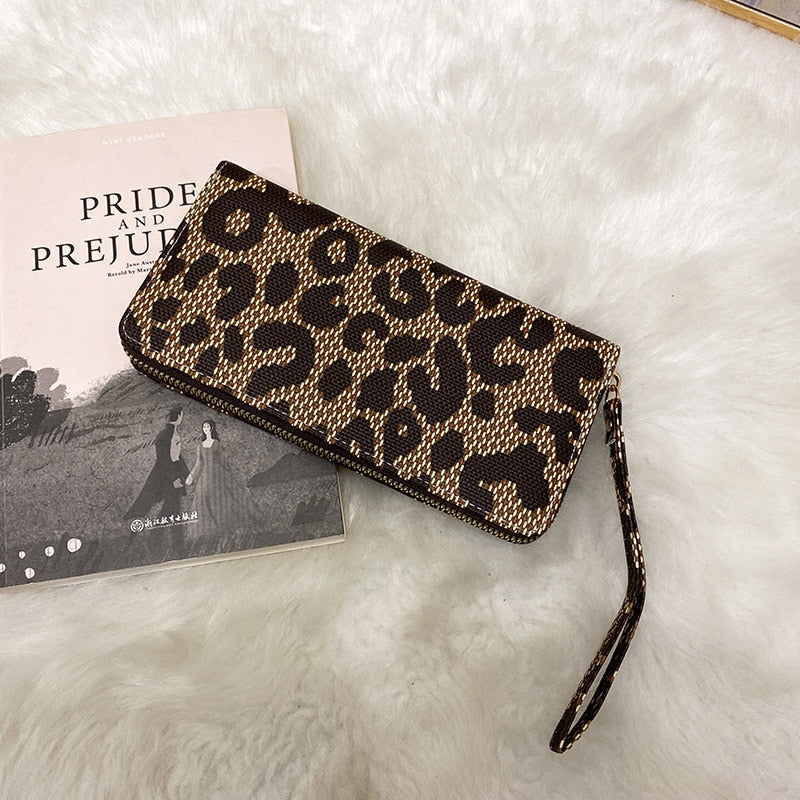 Women's Brand Clutch Purse Ladies Money Wallet for Women's Clutch Bag Slim Female Wallet Card Holder Uneven Wallets Made Leather