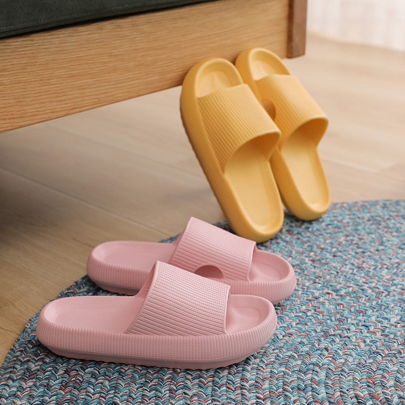 Dicke Plattform Badezimmer Hausschuhe Damenmode weiche Sohle EVA Indoor Slides Frau Sandalen 2023 Sommer rutschfeste Flip Flops