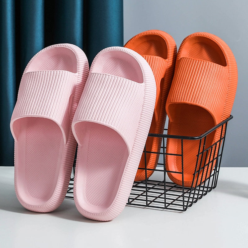 Dicke Plattform Badezimmer Hausschuhe Damenmode weiche Sohle EVA Indoor Slides Frau Sandalen 2023 Sommer rutschfeste Flip Flops