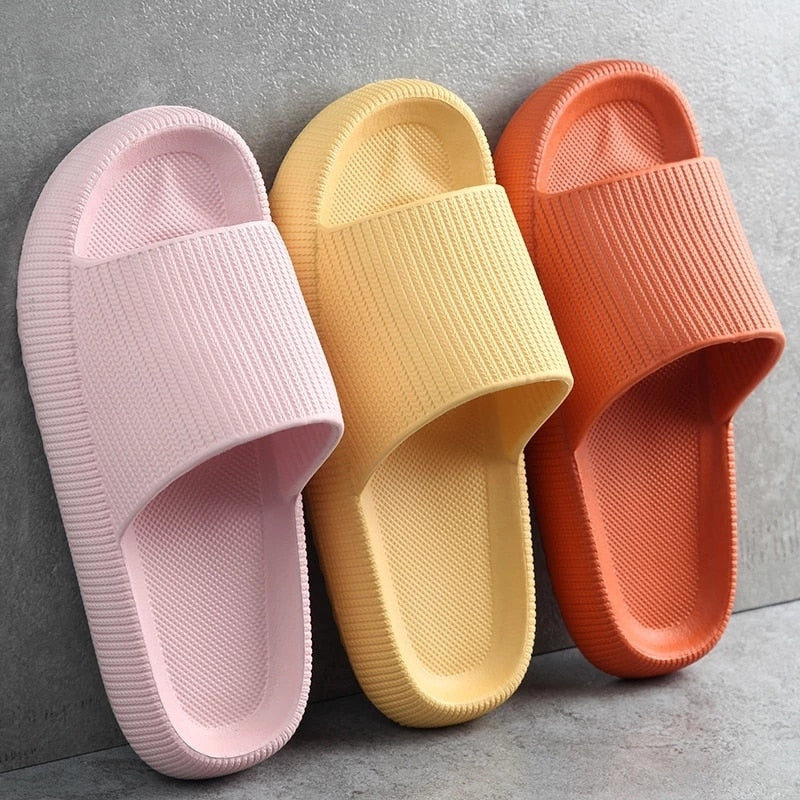 Dicke Plattform Badezimmer Hausschuhe Damenmode weiche Sohle EVA Indoor Slides Frau Sandalen 2023 Sommer rutschfeste Flip Flops