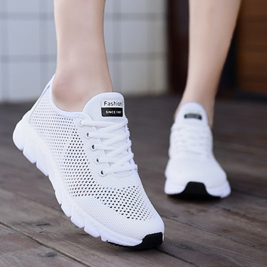 Women Sneakers Breathable Flat Shoes Women Lightweight Sports Shoes Non-slip Running Footwear